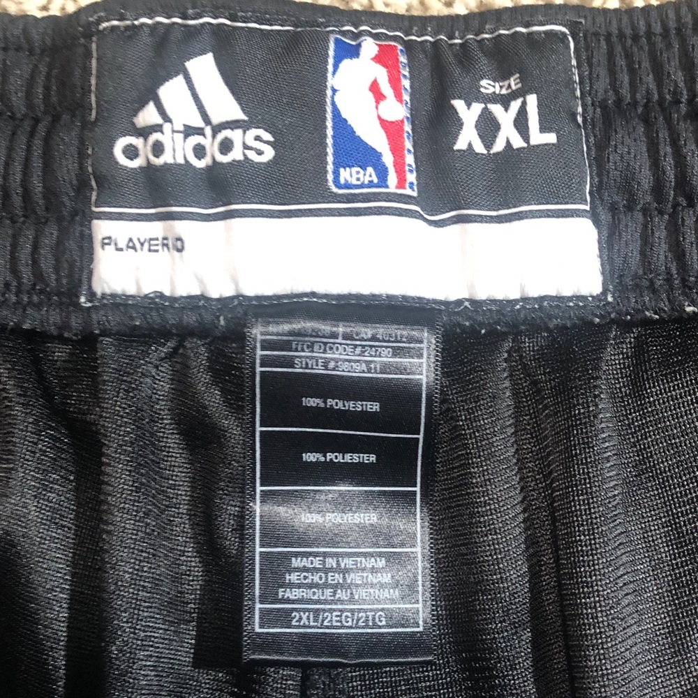 Adidas Men’s Vintage Miami Heat NBA Swingman Basketball Shorts, Size XXL - Picture 2 of 7